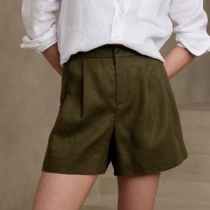 🍁 Palma 4" Linen Short Banana Republic breathable, lightweight pleated linen 2